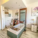 La Barquita Apartment *